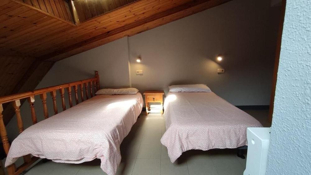 Apartamentos Crest Pas Pas De La Casa Luaran gambar